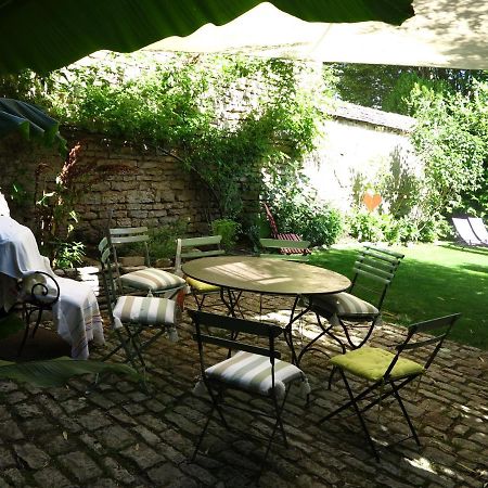 Le Jardin De Gustave Bed & Breakfast Ornans Exterior photo